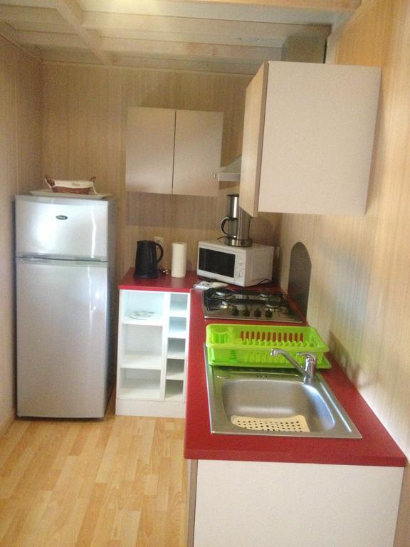 Camping Residence Chalet La Pomposa Terrazzoni Бонифачо Стая снимка